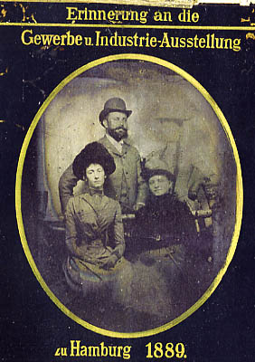Otto Loeck, his sisters (?), and wife Eleanor Ida May