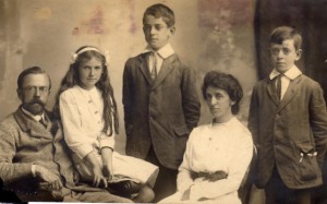 Falcon family 1915B